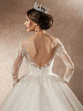 Modern V-Back Floral Lace Wedding Dresses