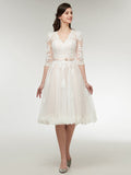 Modern Knee Length Wedding Dresses with Half Sleeve